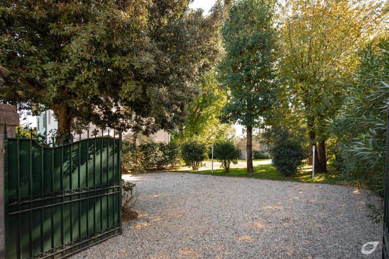 Villa Giardino Lucca Heated Pool, 2 Miles Lucca Capannori Εξωτερικό φωτογραφία